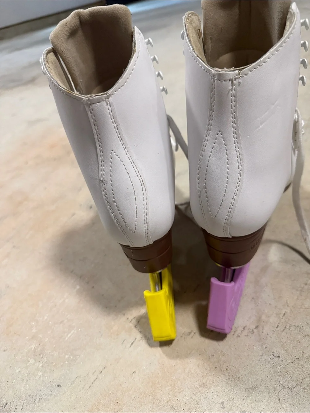 JACKSON White Figure Skates with Yellow and Pink Guards-Like new